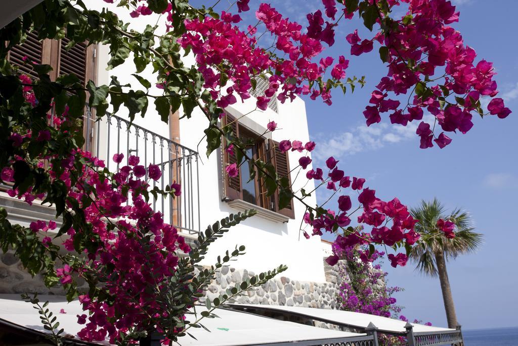 Hotel Residence Acquacalda Lipari  Extérieur photo