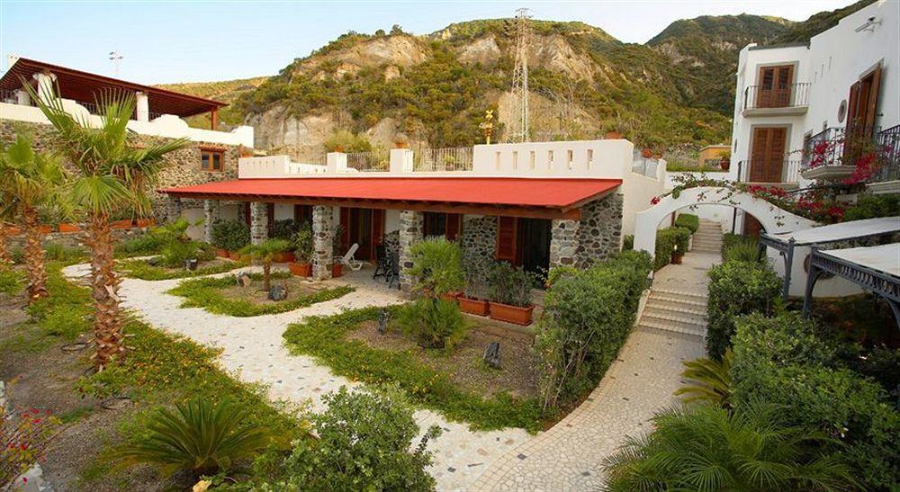 Hotel Residence Acquacalda Lipari  Extérieur photo