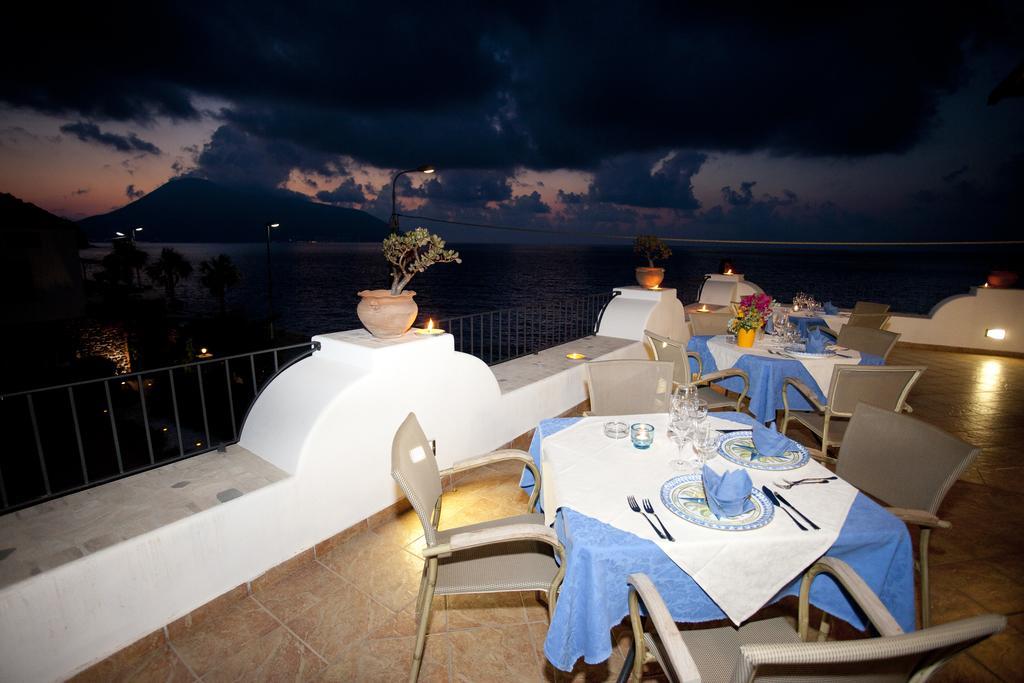 Hotel Residence Acquacalda Lipari  Extérieur photo