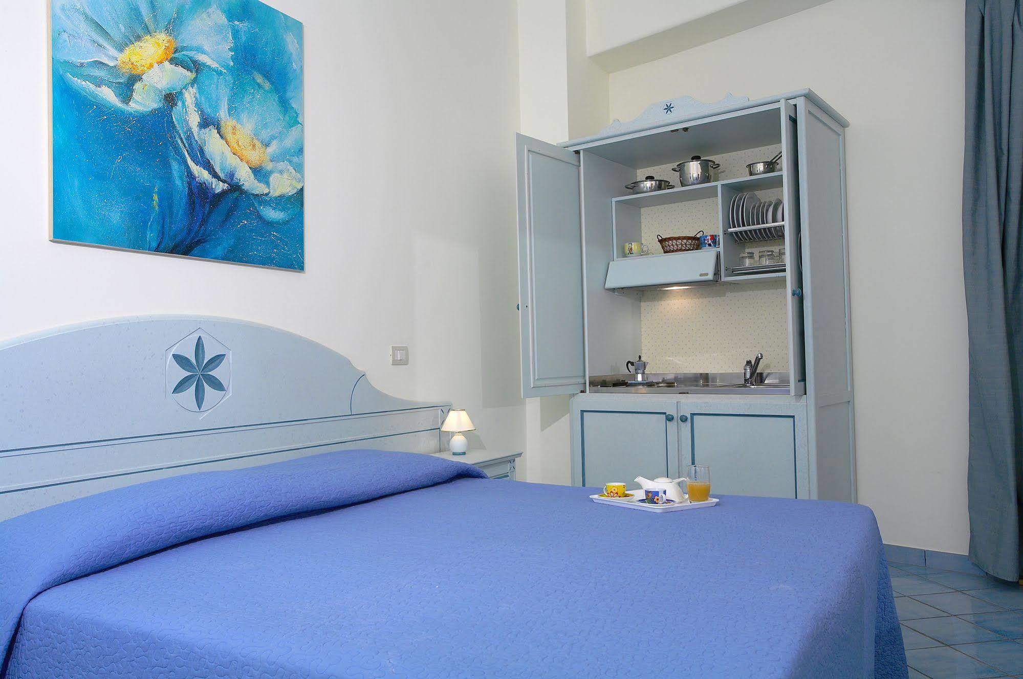 Hotel Residence Acquacalda Lipari  Extérieur photo