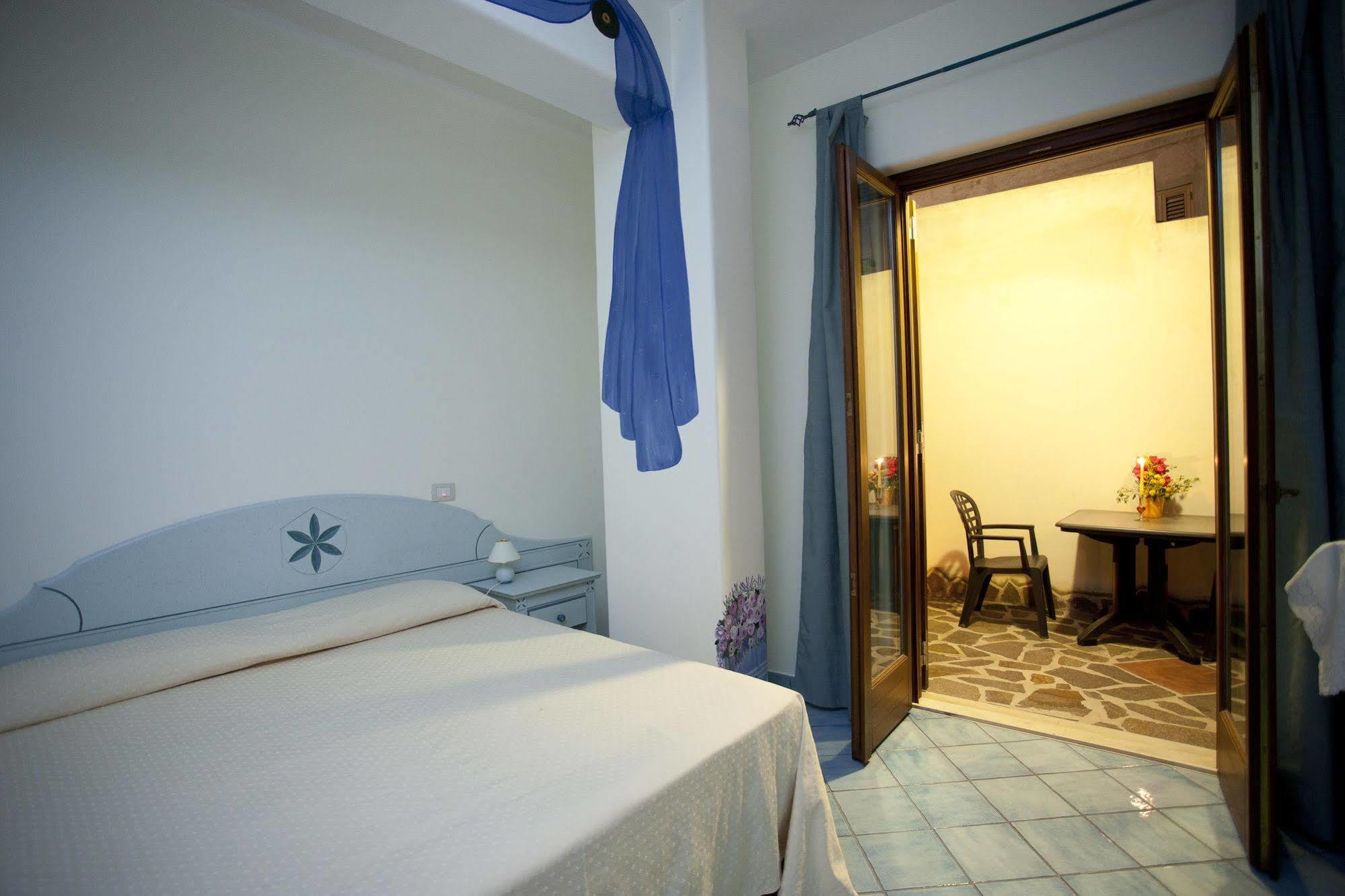 Hotel Residence Acquacalda Lipari  Extérieur photo