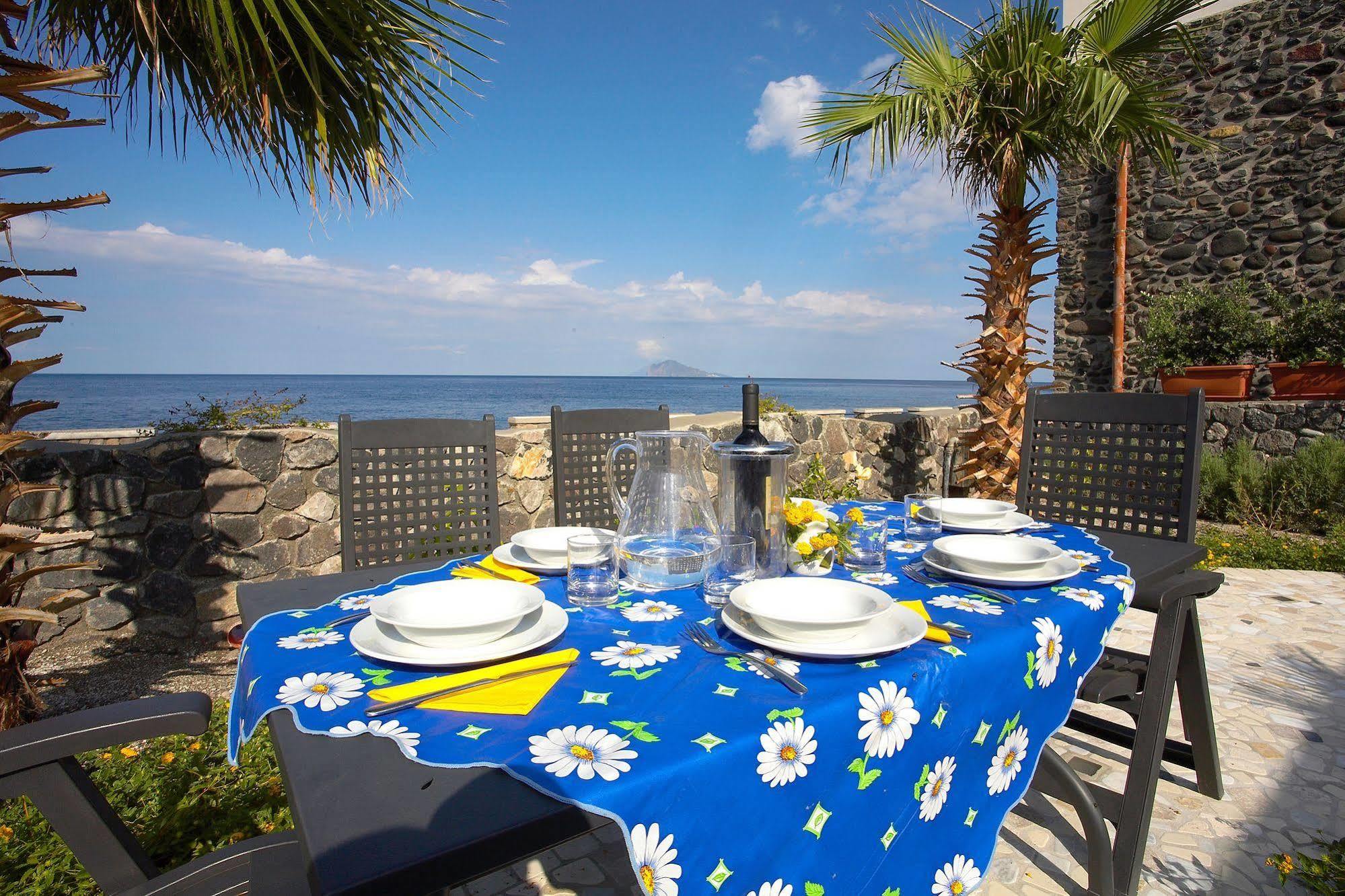 Hotel Residence Acquacalda Lipari  Extérieur photo