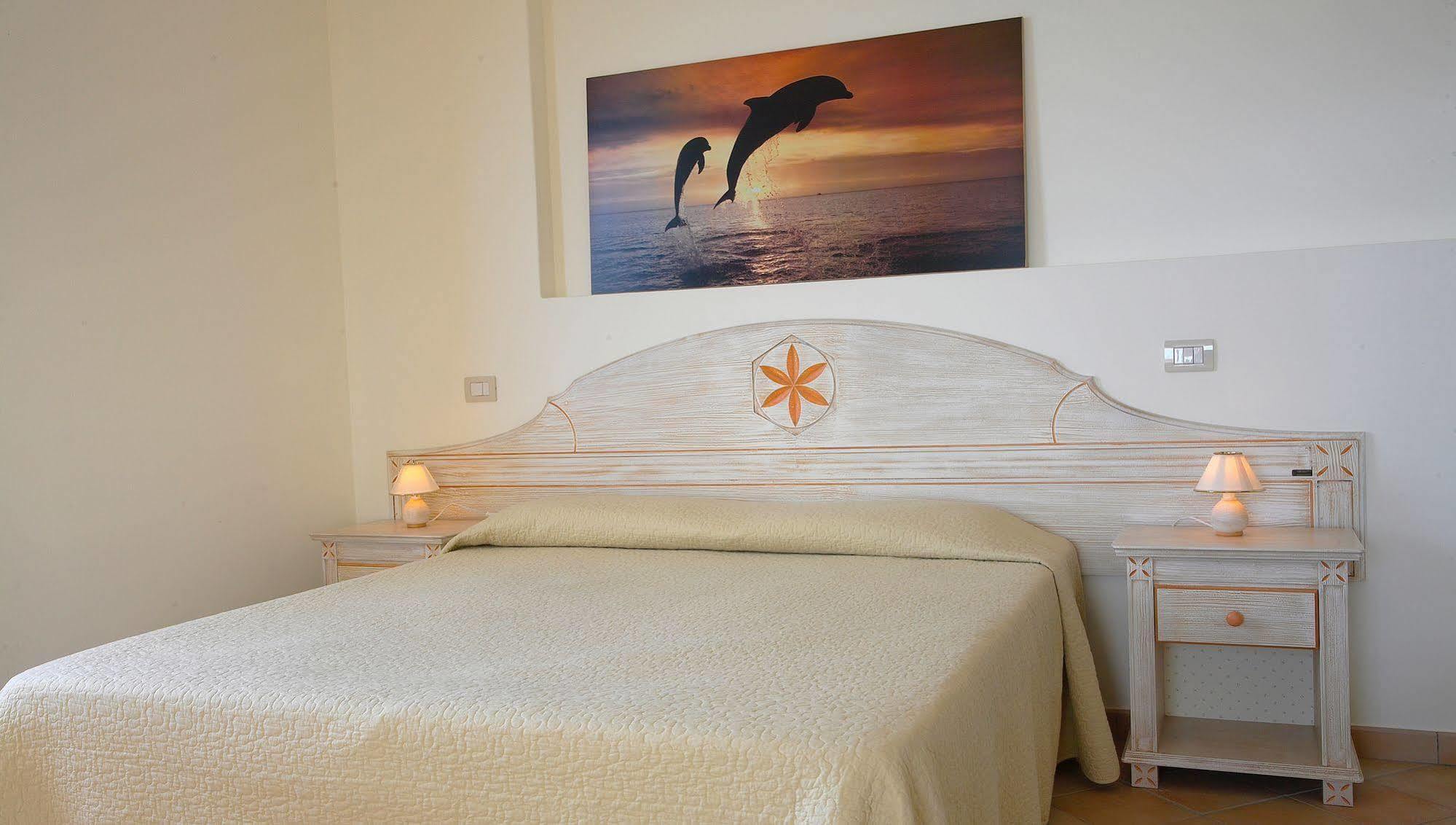 Hotel Residence Acquacalda Lipari  Extérieur photo